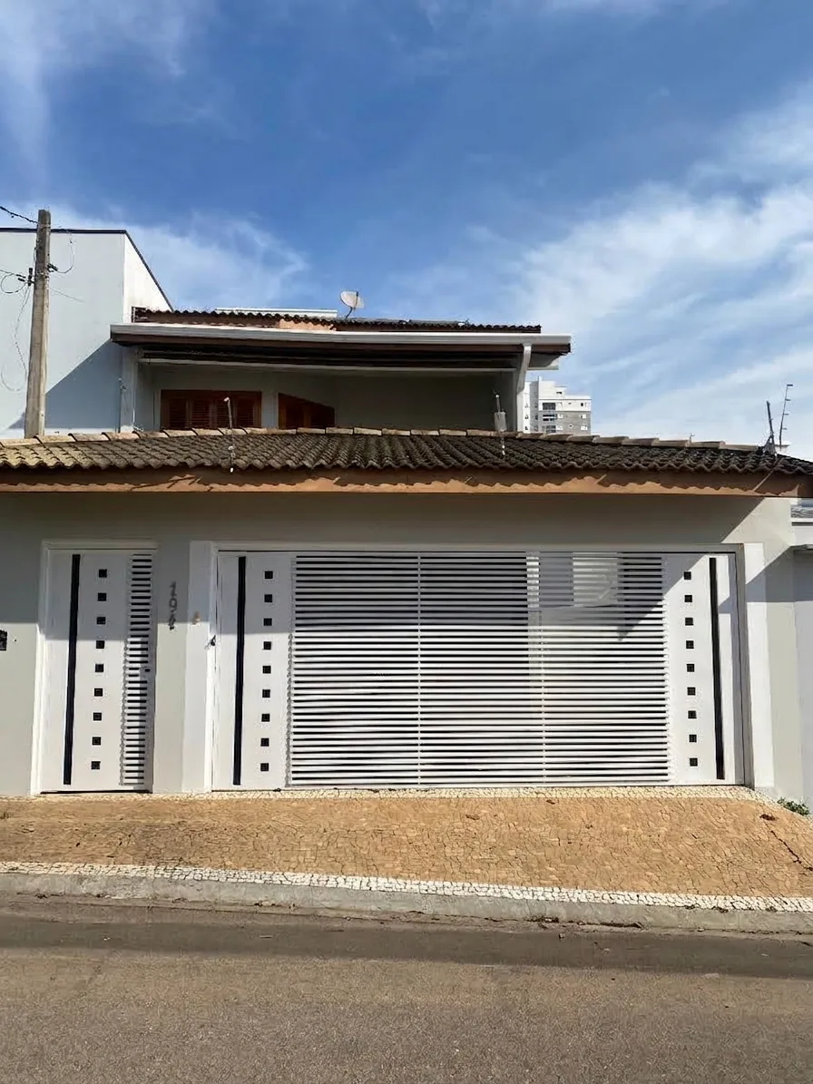 Casa incrível com área gourmet, churrasqueira, forno e fogão a lenha! 