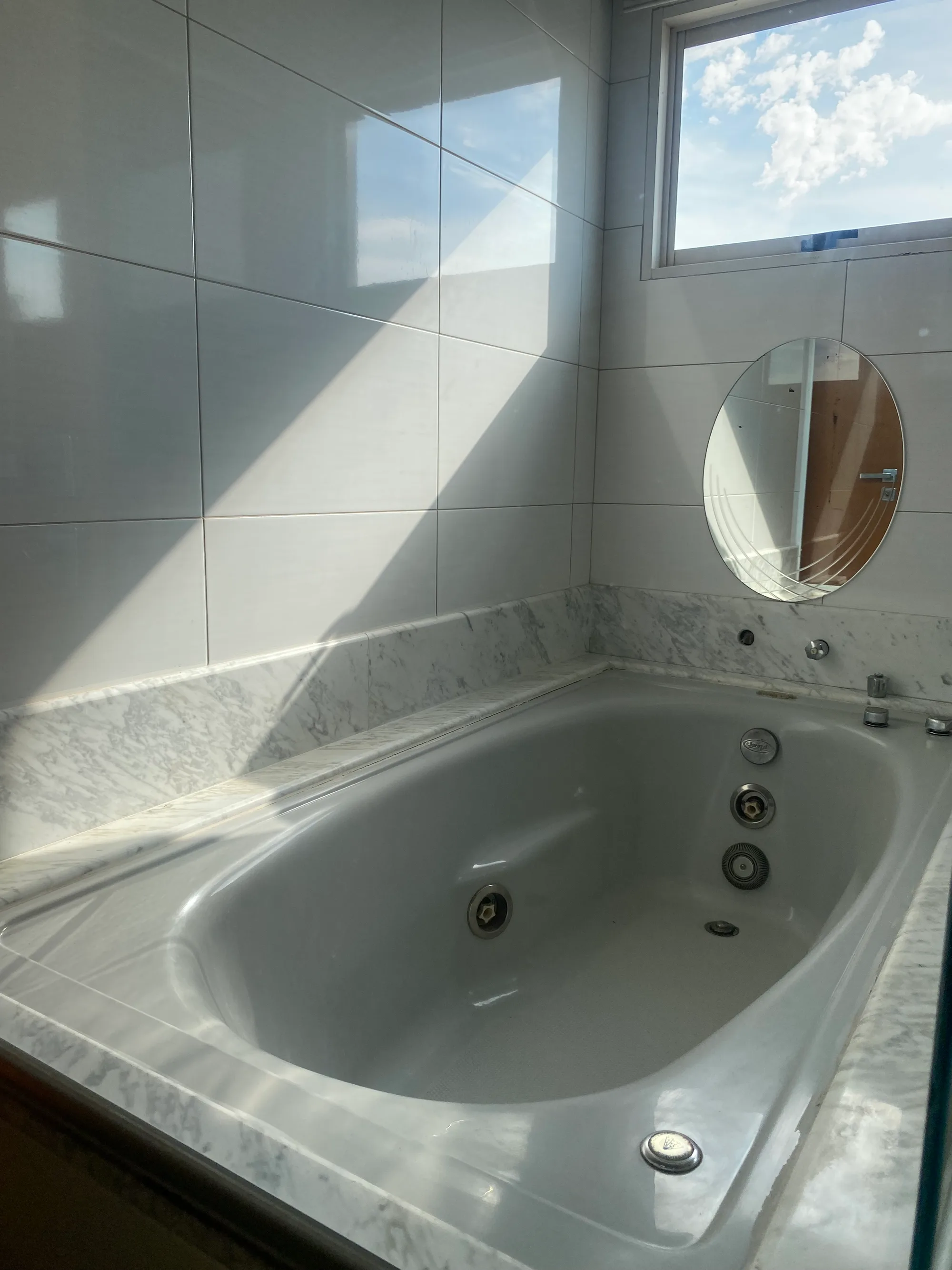 casa à venda em Itu Novo Centro, Itu - SP: tranquilo