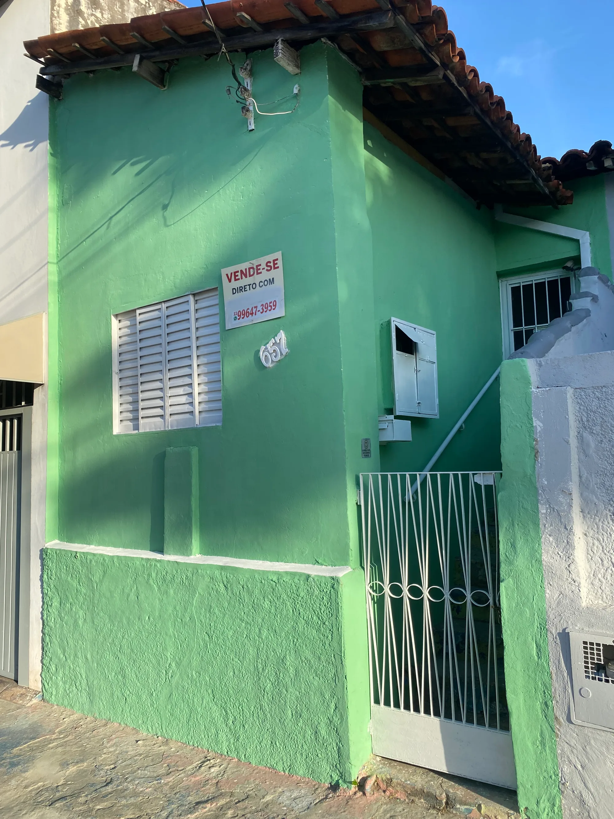 Casa por preço de terreno!