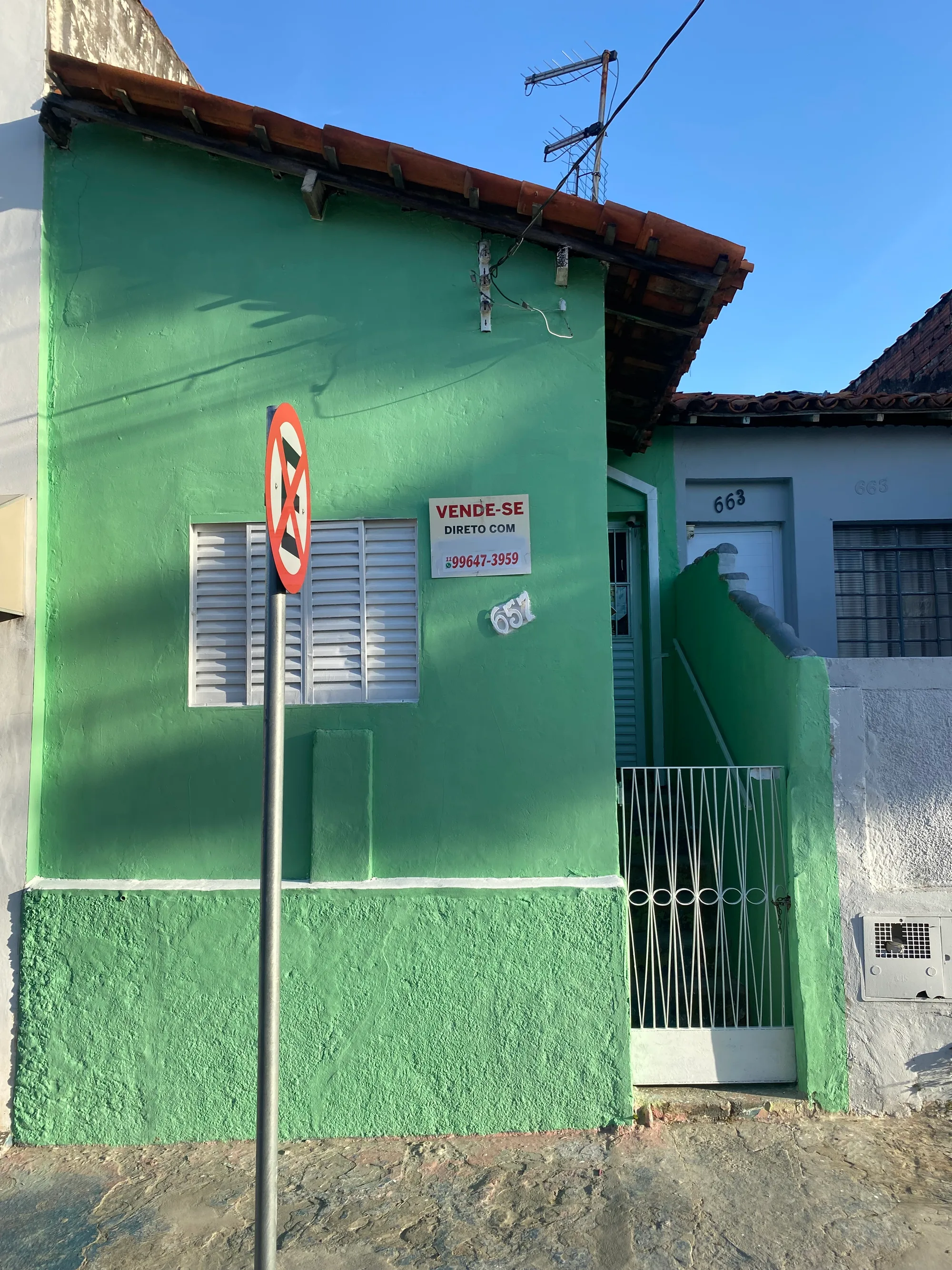 Casa por preço de terreno!