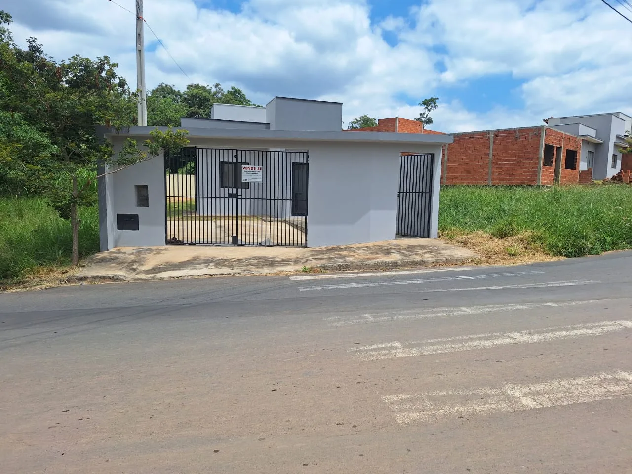 casa à venda em Jardim Madre Paulina, Itu - SP: espacoso