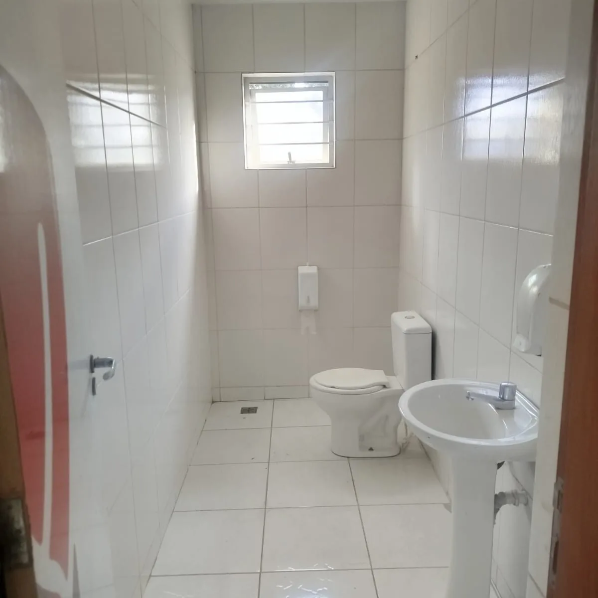 Salão comercial vista interna 1 do(a) terreno padrão neutro em Liberdade, Itu - SP